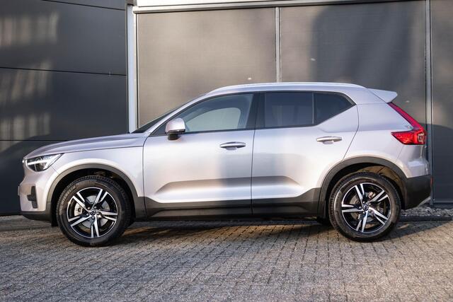 Volvo XC40 B3 Automaat Essential Edition | Verwarmbare voorstoelen | Verwarmbaar stuurwiel | Premium audio by Harman Kardon | 18 inch Lichtmetalen velgen | Alarmklasse 3
