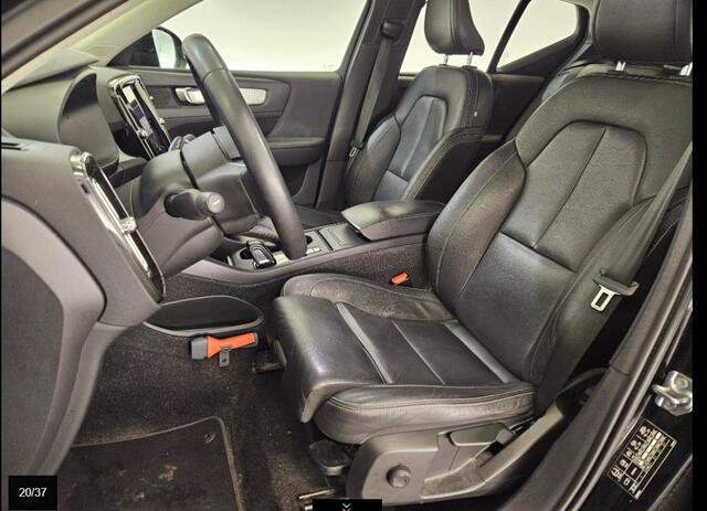 Volvo XC40 1.5 T2 Inscription | Keyless entry/start | 19"lm velgen | Stoel/stuur verwarming | Adaptieve cruise control | Pilot assist | BLIS dodehoekdetectie | Elektrisch bedienbare achterklep | Volvo on Call |