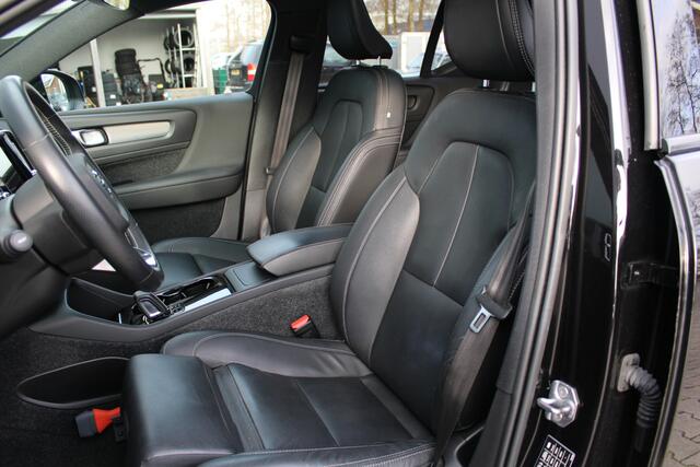 Volvo XC40 Recharge AWD R-Design | Panorama Dak | Leder interieur | Styling kit