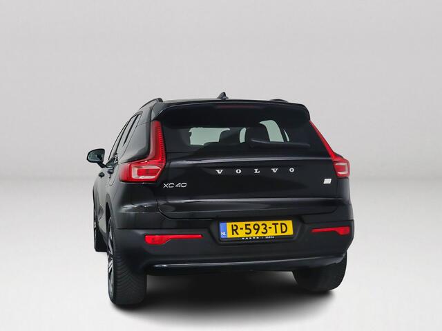 Volvo XC40 Recharge Plus 70 kWh | Parkeercamera | Stoel- en Stuurverwarming | Trekhaak