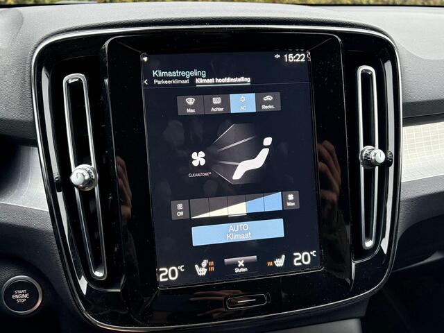 Volvo XC40 1.5 T2 Momentum Stoel/Stuurverwarming | Parkeersensoren Voor/Achter | Camera |