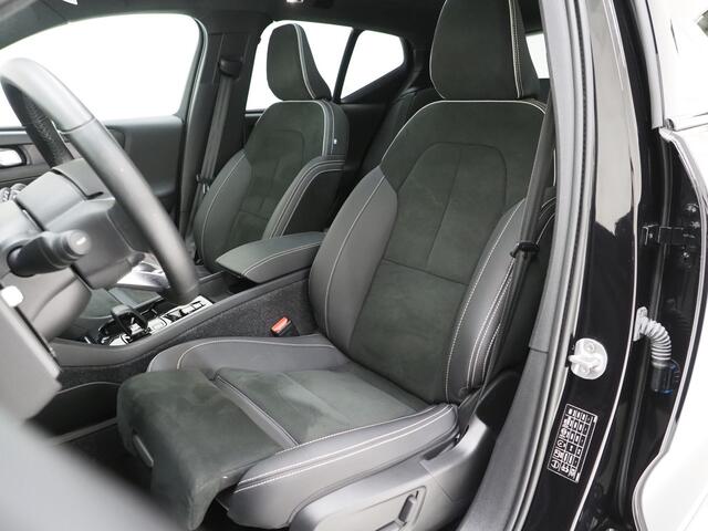 Volvo XC40 1.5 T5 Plug-in hybrid Ultimate Dark | Panoramadak | Harman/Kardon | Pilot Assist | Camera | BLIS | Keyless | Carplay