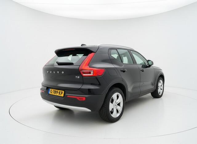 Volvo XC40 1.5 T3 MOMENTUM PRO, LED, Cruise, Camera, AUT