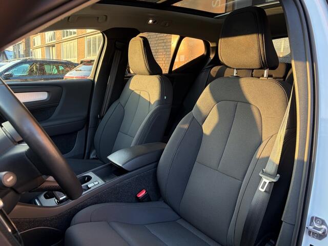 Volvo XC40 1.5 T4 RECHARGE R-DESIGN EXPRESSION PANODAK/LED/2-TONE/NL-AUTO/1E EIG.