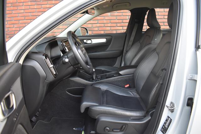 Volvo XC40 T3 163PK Momentum Pro | Leder |