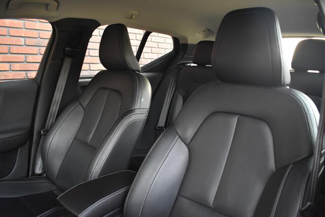 Volvo XC40 T3 163PK Momentum Pro | Leder |