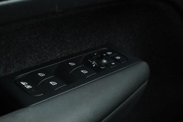 Volvo XC40 1.5 T4 Plug-in hybrid Ultimate Dark | Vapour Grey | Pano | Dig. Cockpit | Nav+CarPlay | Stuur+Stoelverw. | Harman/Kardon | Leder | Bliss | 360*+PDC | Led | 20'' V