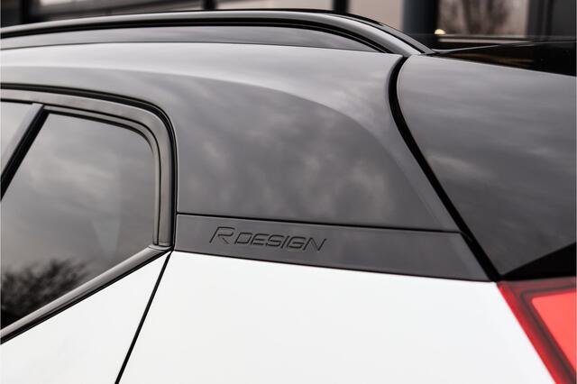 Volvo XC40 1.5 T3 R-Design **Lane assist/Resign lederen stoelen/Zwarte hemel/DAB**