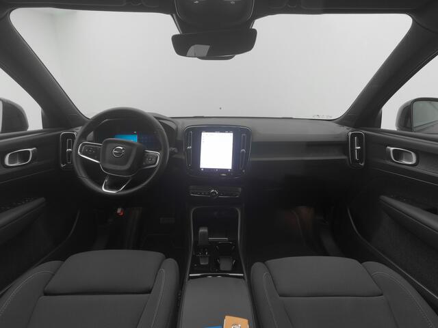 Volvo XC40 Recharge Core | CAMERA