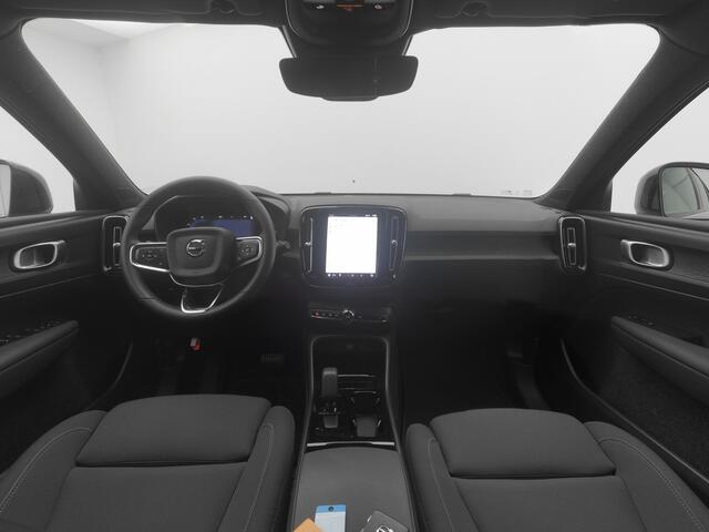 Volvo XC40 Recharge Plus 70 kWh | CAMERA | ADAPTIVE | KEYLESS | STOEL- EN STUURVERW.