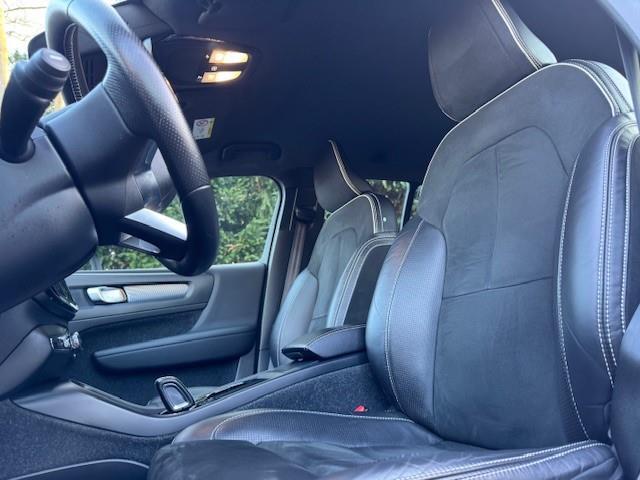 Volvo XC40 RECHARGE P8 AWD R-DESIGN WARMTEPOMP/HLEER/NAV/ACARPLAY/LED/FABRIEKSGARANTIE