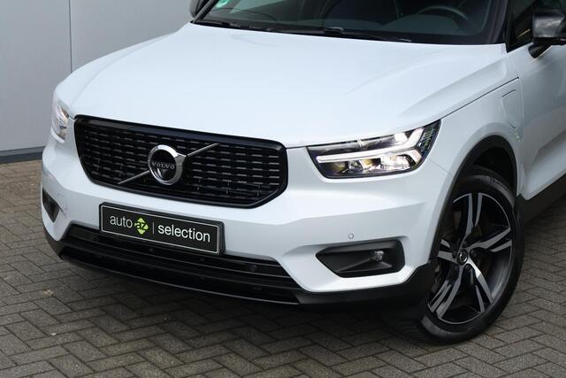 Volvo XC40 1.5 T5 Recharge R-Design / Pano