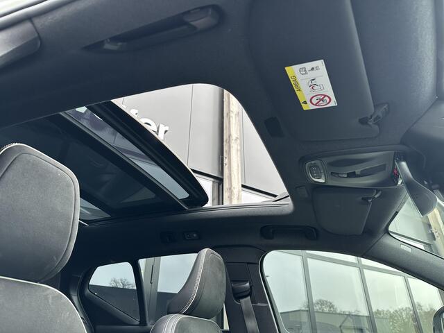 Volvo XC40 1.5 T3 R-Design Pano|Cam|Apple carplay