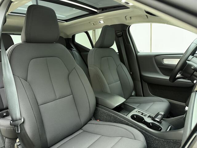 Volvo XC40 T5 262pk Business Pro / Panorama dak / Harman en Kardon audio / Stoel/- en stuurverwarming / Trekhaak /