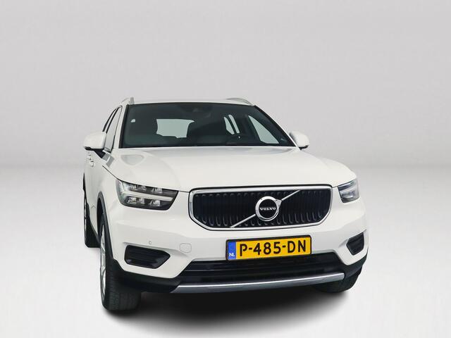 Volvo XC40 T2 Momentum | Parkeercamera | Cruise control | Navigatie