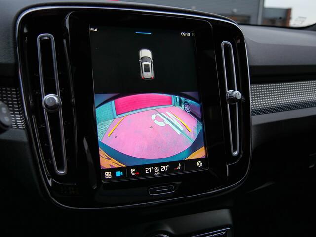 Volvo XC40 Recharge P8 AWD R-Design | PANODAK | CAMERA | CARPLAY |