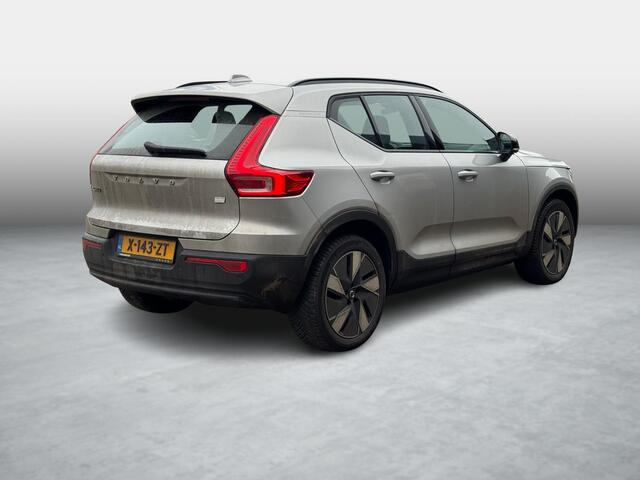 Volvo XC40 Single Motor Essential 69 kWh | Navigatie | Apple Carplay | Android Auto | Achteruitrijcamera | Parkeersensoren | Lichtmetalen Velgen 19 inch | Cruise Control | Climate Control