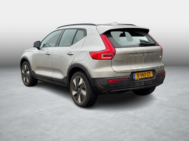 Volvo XC40 Single Motor Essential 69 kWh | Navigatie | Apple Carplay | Android Auto | Achteruitrijcamera | Parkeersensoren | Lichtmetalen Velgen 19 inch | Cruise Control | Climate Control