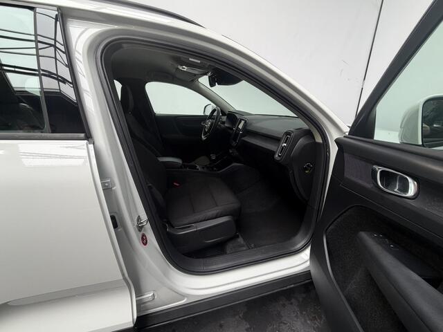 Volvo XC40 1.5 T3 Momentum Pro