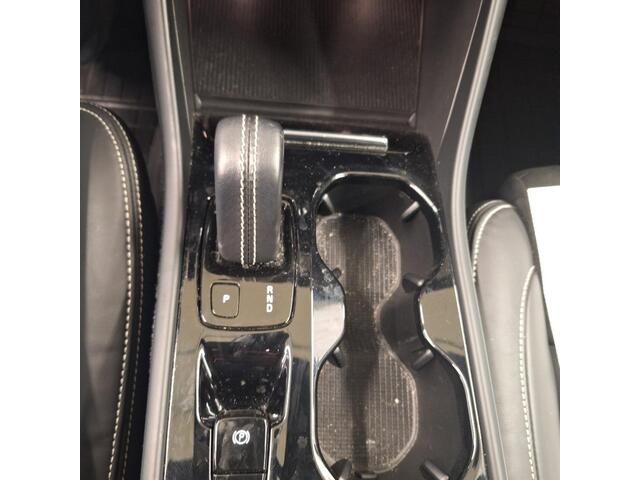 Volvo XC40 1.5 T5 Recharge R-Design PANO | H-LEER | MEMORY | NAVI | CLIMA