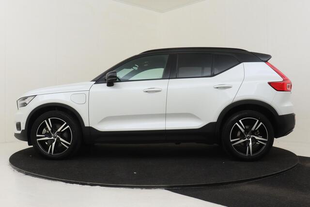 Volvo XC40 T5 RECHARGE R-DESIGN -PANO.DAK|HARMAN/KARDON|360°CAM|LEDER|BLIS|POWER-SEATS|KEYLESS|ADAP.LED