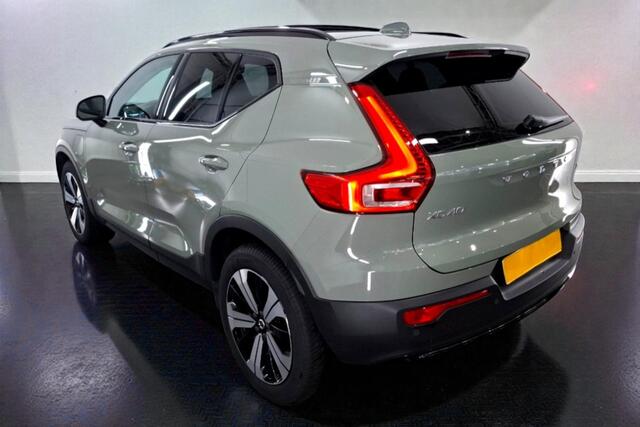 Volvo XC40 1.5 T5 Plug-in Hybrid 193kW/262pk DCT7 Ultimate Dark FACELIFT! PANORAMADAK + HARMAN/KARDON + ADAPT.CRUISE + PILOT ASSIST + NAVI SENSUS + BLIS + LANE ASSIST + EL.STOELEN + STOEL-&STUURVERWARMING + 360 CAMERA + KEYLESS + PARKSENSOREN V&A + 19" LM-VELGEN!!