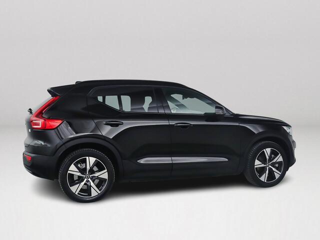 Volvo XC40 Recharge Twin Plus | Parkeercamera | Stoel- en Stuurverwarming | Getint glas | Trekhaak