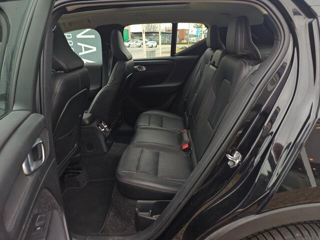 Volvo XC40 T5 Twin Engine Momentum Pro | Rijklaarprijs | Pano dak | Leer |