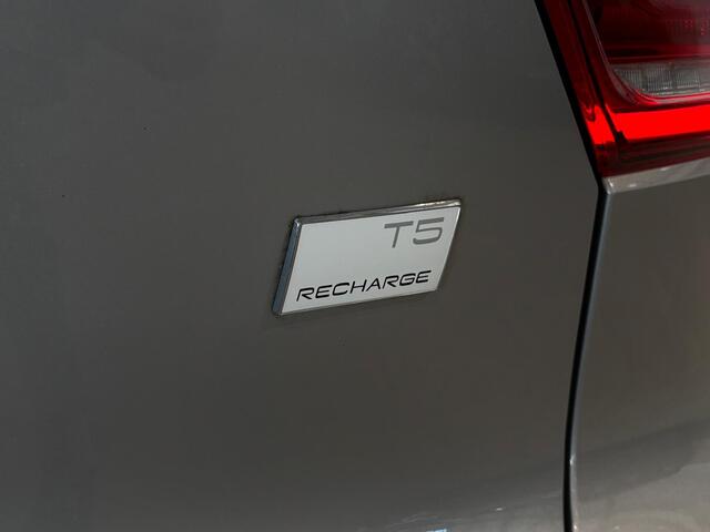 Volvo XC40 T5 Aut. Plug-in Hybrid Ultimate Dark ACC Leder Panoramadak 262pk