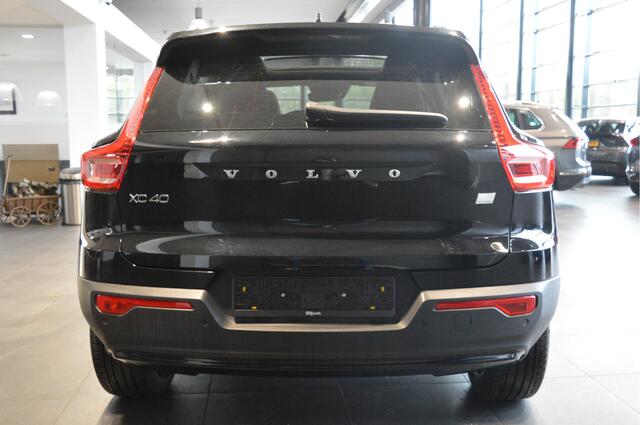 Volvo XC40 1.5 T5 Plug-in hybrid Ultimate Dark pano camera 20 inch !!