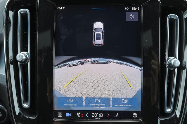 Volvo XC40 B3 Core - IntelliSafe Assist & Surround - Parkeercamera achter - Verwarmde voorstoelen & stuur - Parkeersensoren voor & achter - Draadloze tel. lader - High Performance audio - Extra getint glas - 19' LMV