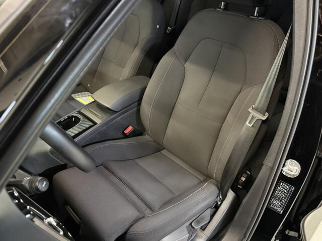 Volvo XC40 Recharge Core 70 kWh | SOH 91.5% | Apple Carplay | Trekhaak | Stoel/Stuurverw.