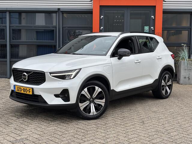 Volvo XC40 1.5 T4 Plug-in hybrid Core Bright / Navi / Elektrische Verstelbare Stoelen / Allseason Banden /
