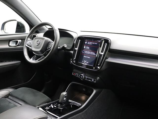 Volvo XC40 T4 R-Design / 19'' / Navigatie / Nubuck / PDC + Camera / Lane Assist / Elektr. Achterklep / On Call / Apple CarPlay /