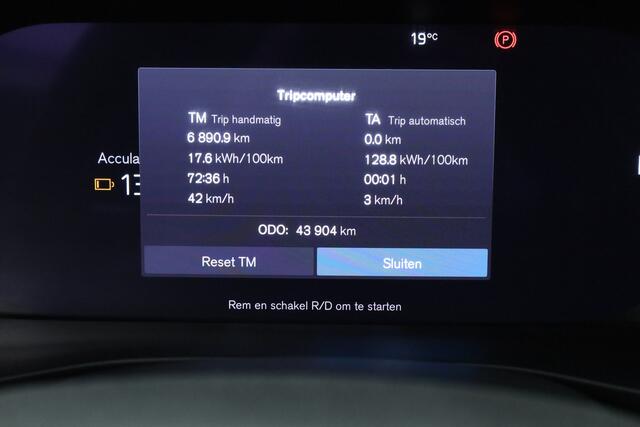 Volvo XC40 Recharge Core | Google Info. | Stoel- Stuurverw. | Camera | Cruise ctrl. | PDC | 19'' |