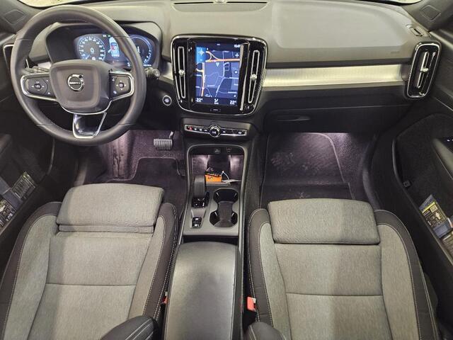 Volvo XC40 1.5 T4 Plug-in hybrid Core Bright | Facelift | Navigatie | keyless entry/start | Cruise control | Apple carplay/android auto | Regensensor | Zitvlak verlengers |