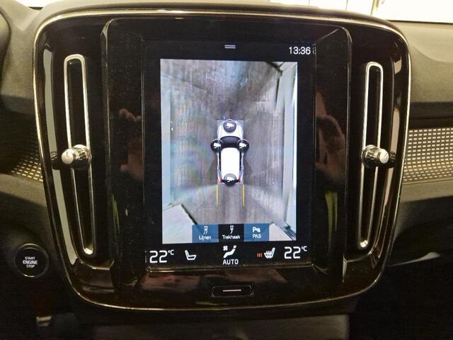 Volvo XC40 1.5 T4 Recharge R-Design | Trekhaak | 360º Camera | Adaptieve cruise | Stoel/stuurverwarming | Parkeersensoren V+A | Volvo on Call | Standkachel | Keyless entry/start | Apple carplay/android auto |