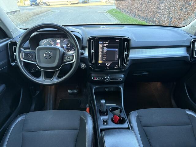 Volvo XC40 1.5 T5 Twin Engine Momentum Pro / AUTOMAAT / NAVI / CRUISE