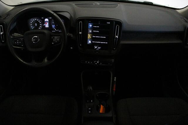 Volvo XC40 1.5 T2 Momentum Core | WEGKL-TRHAAK | CLIMA | E-KLEP | NAVIGATIE | DAB-RADIO | CARPLAY | LED |