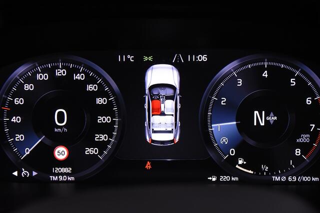 Volvo XC40 1.5 T2 Momentum Core *1ste Eigenaar*Navigatie*Parkassist*Trekhaak*