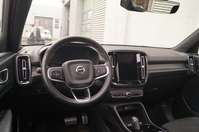 Volvo XC40 Recharge P8 AWD R-Design -PANO-NAVI-ECC-