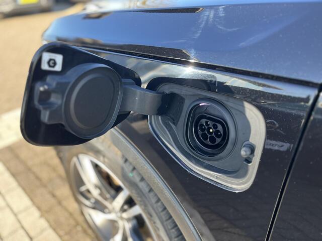 Volvo XC40 T5 Recharge Inscription | Panoramadak | 360 Camera | Harman / Kardon | Trekhaak |