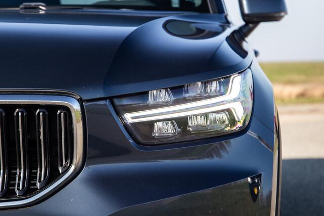 Volvo XC40 1.5 T4 Recharge Inscription CARPLAY / CRUISE CONTROLE / DEALER ONDERHOUDEN / CAMERA