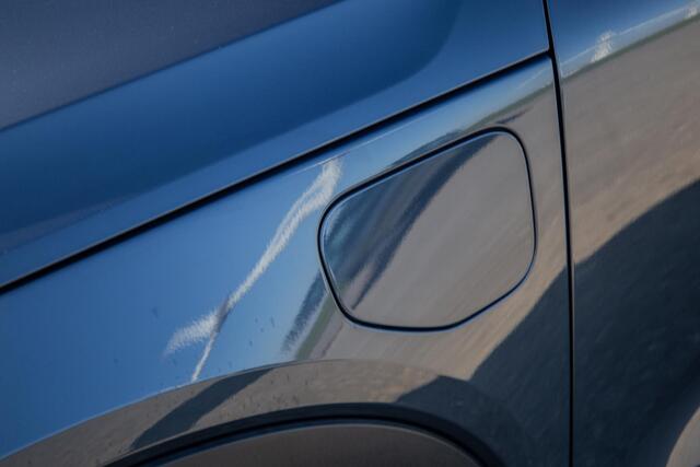 Volvo XC40 1.5 T4 Recharge Inscription CARPLAY / CRUISE CONTROLE / DEALER ONDERHOUDEN / CAMERA