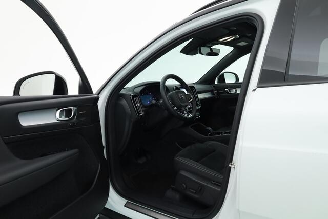 Volvo XC40 2.0 B3 Ultra Black Edition | Pano | Harman Kardon | 360cam | Memory | Stoel-Stuurverw. | Adapt. Cruise | Keyless