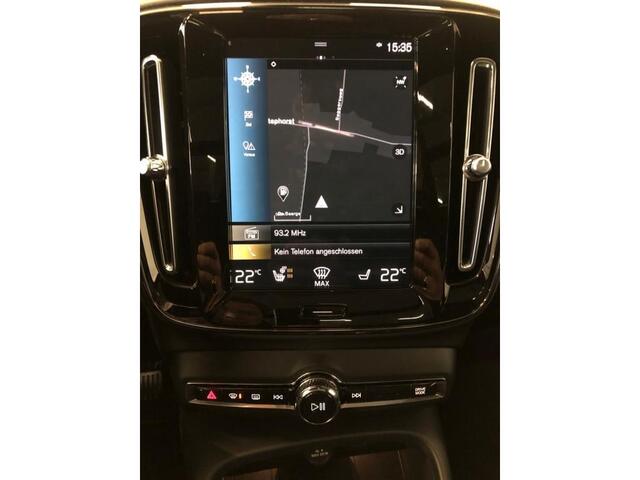 Volvo XC40 1.5 T5 Plug-in hybrid Ultimate Bright | Panoramadak | Adaptieve Cruise Control | Stoel en Stuurverwarming | Donker Glas | Harman Kardon |