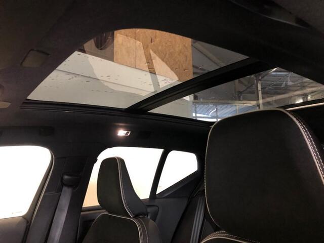 Volvo XC40 1.5 T5 Plug-in hybrid Ultimate Bright | Panoramadak | Adaptieve Cruise Control | Stoel en Stuurverwarming | Donker Glas | Harman Kardon |