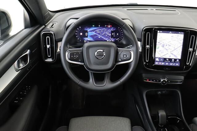 Volvo XC40 B4 (M-HYBRID) PLUS DARK -CAMERA|ADAP.CRUISE|VERW.VOORRUIT|TREKHAAK|HARMAN/KARDON|19"