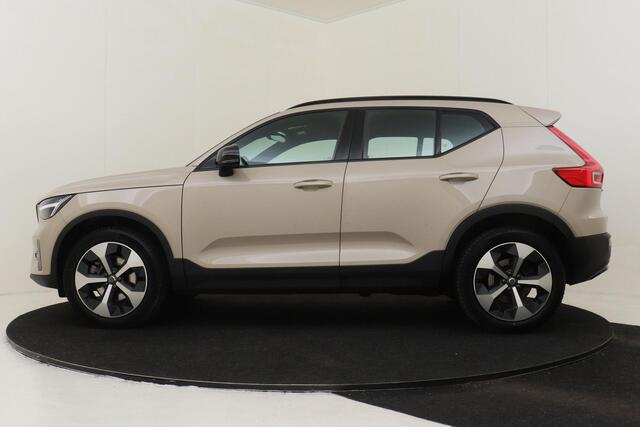 Volvo XC40 B4 (M-HYBRID) PLUS DARK -CAMERA|ADAP.CRUISE|VERW.VOORRUIT|TREKHAAK|HARMAN/KARDON|19"