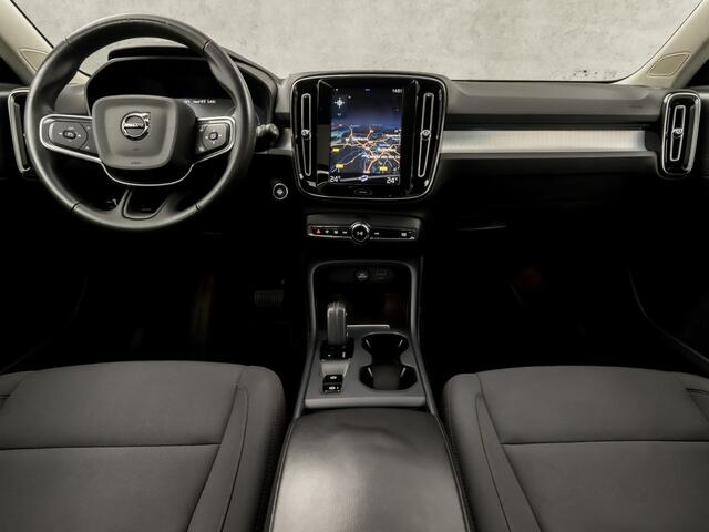 Volvo XC40 1.5 T5 Recharge Inscription 252Pk Automaat (PANORAMADAK, APPLE CARPLAY, GROOT NAVI, CAMERA, SPORTSTOELEN, KEYLESS, LED, NIEUWE APK, NIEUWSTAAT)